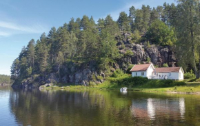 Stunning Home In Hornnes With House Sea View